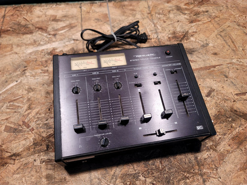 Realistic stereo 1200 - realistic,